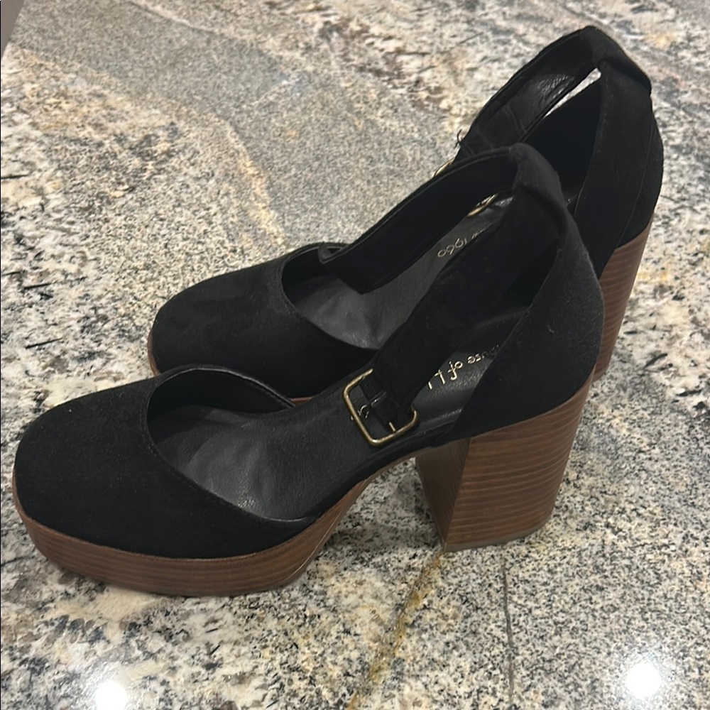 House of Harlow 1960 Black and Brown Platform Heels